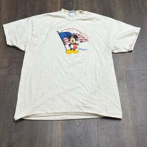 Vintage Disney World White T Shirt Mickey Mouse Salute American Flag XL